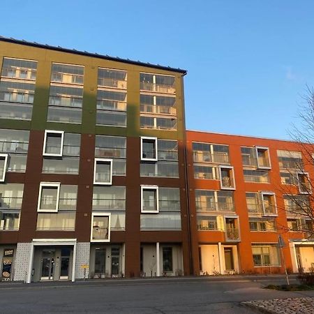 Modern Two Bedroom Apartment Near Helsinki Airport Вантаа Экстерьер фото