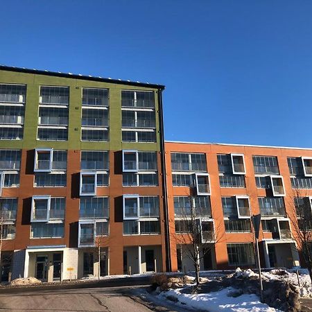 Modern Two Bedroom Apartment Near Helsinki Airport Вантаа Экстерьер фото