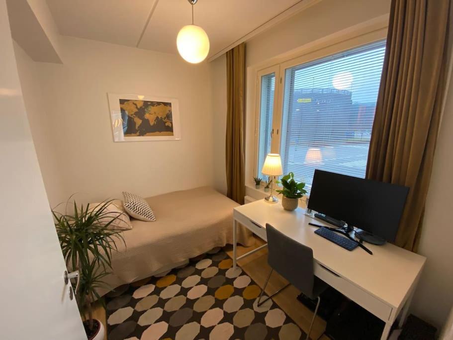 Modern Two Bedroom Apartment Near Helsinki Airport Вантаа Экстерьер фото